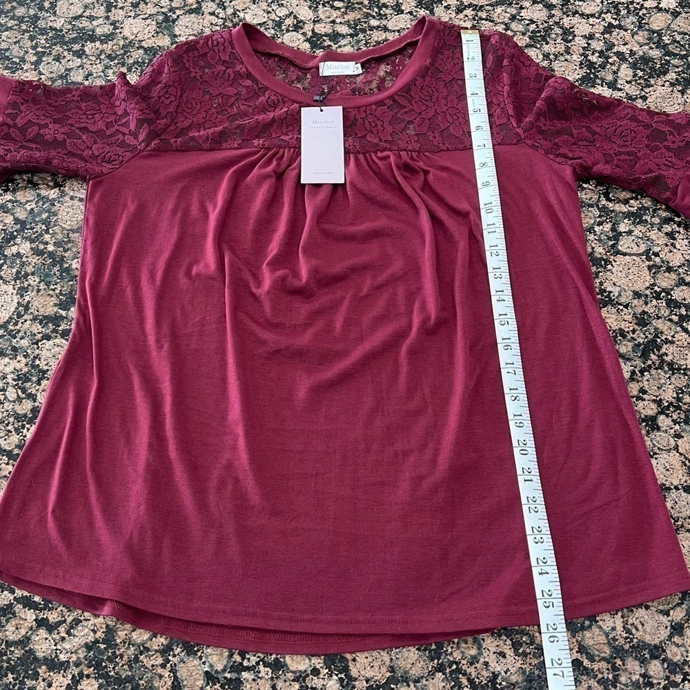 NWT Miselon Lace Detail Top With Bell Sleeves Burgundy Size Medium - Picture 10 of 11
